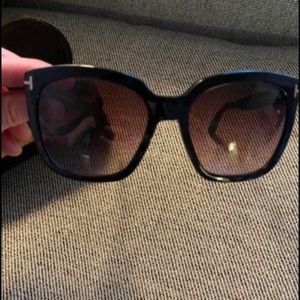 Tom Ford Sunnies